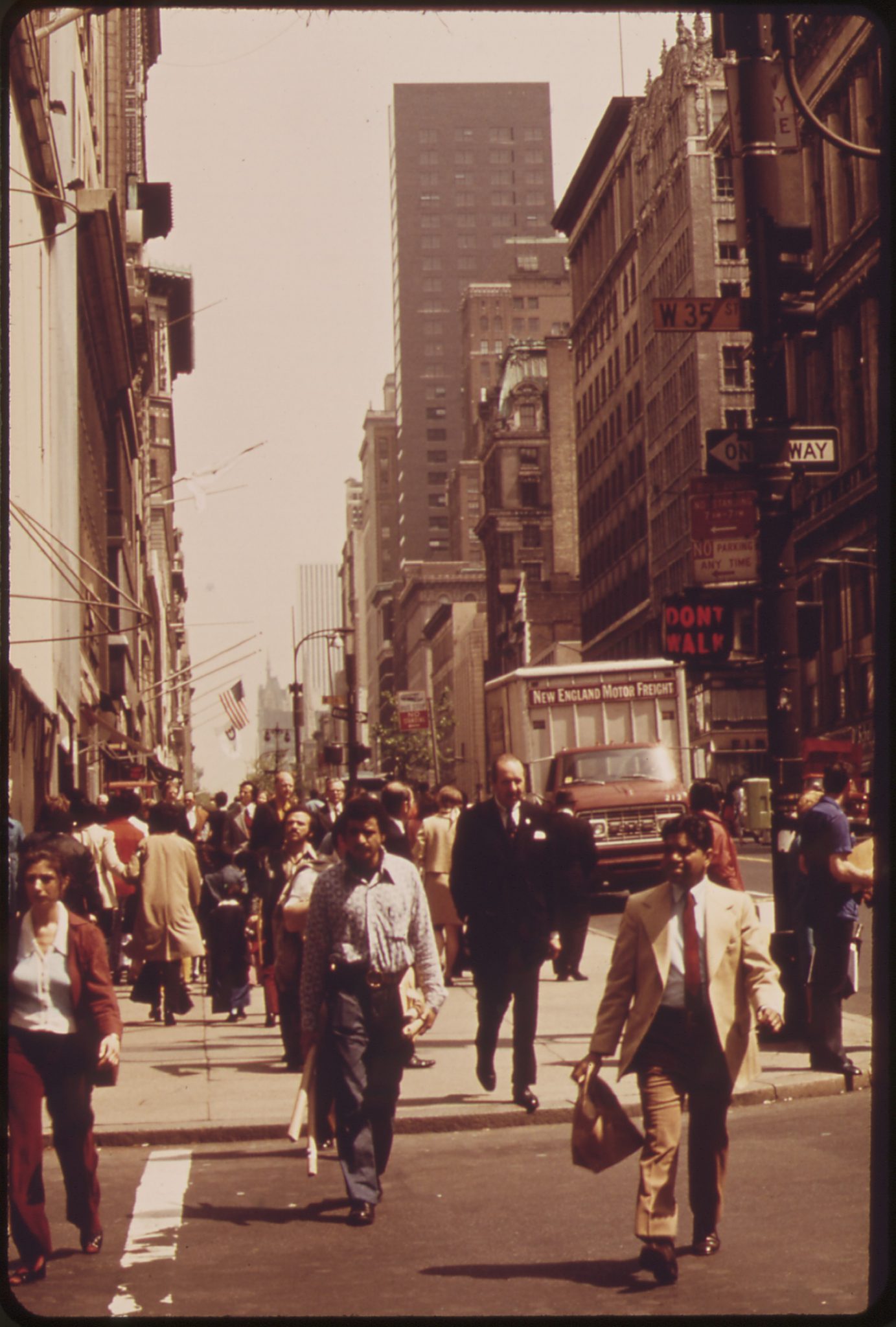 Midtown Manhattan, 05/1973 – Education Updates